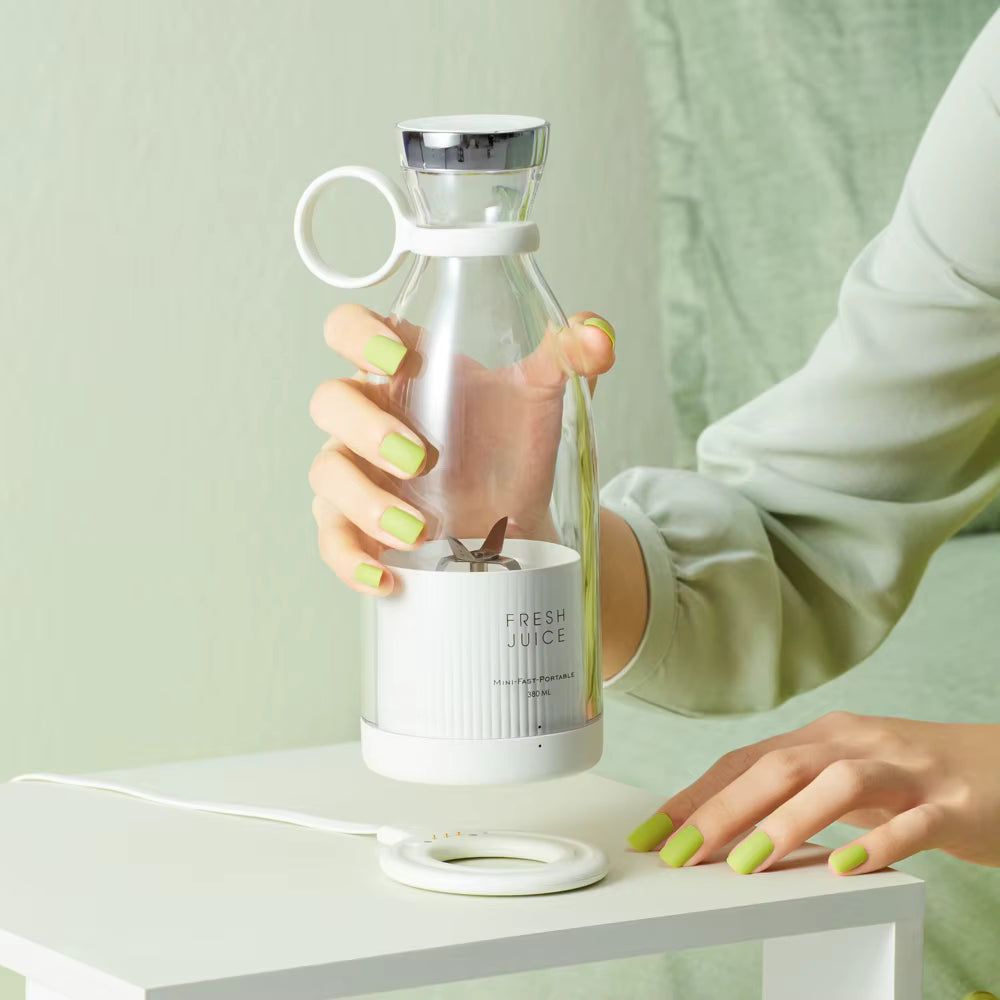 Portable USB Blender – Mini Juicer Cup